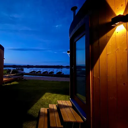 Forest Marina Resort *